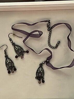 Victorian Style Necklace and Earrings